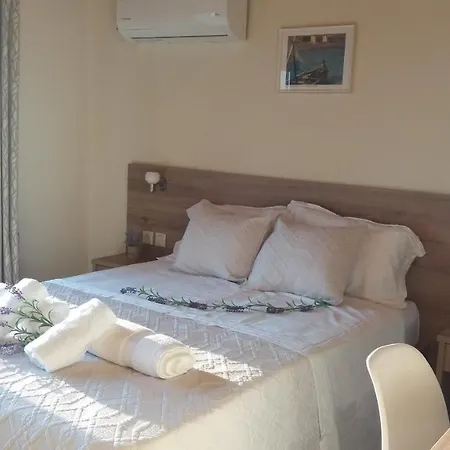 Esperia Villa *