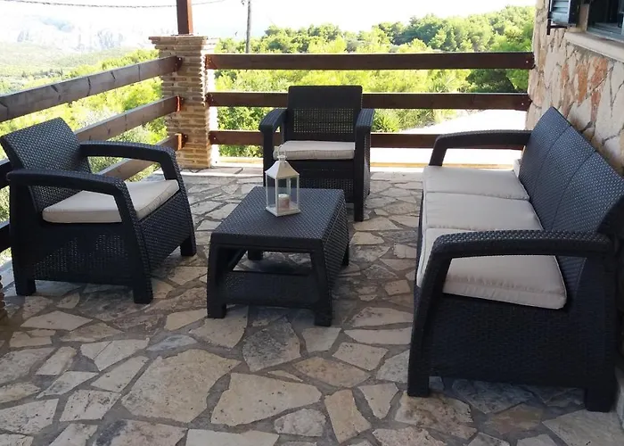 Esperia Villa *